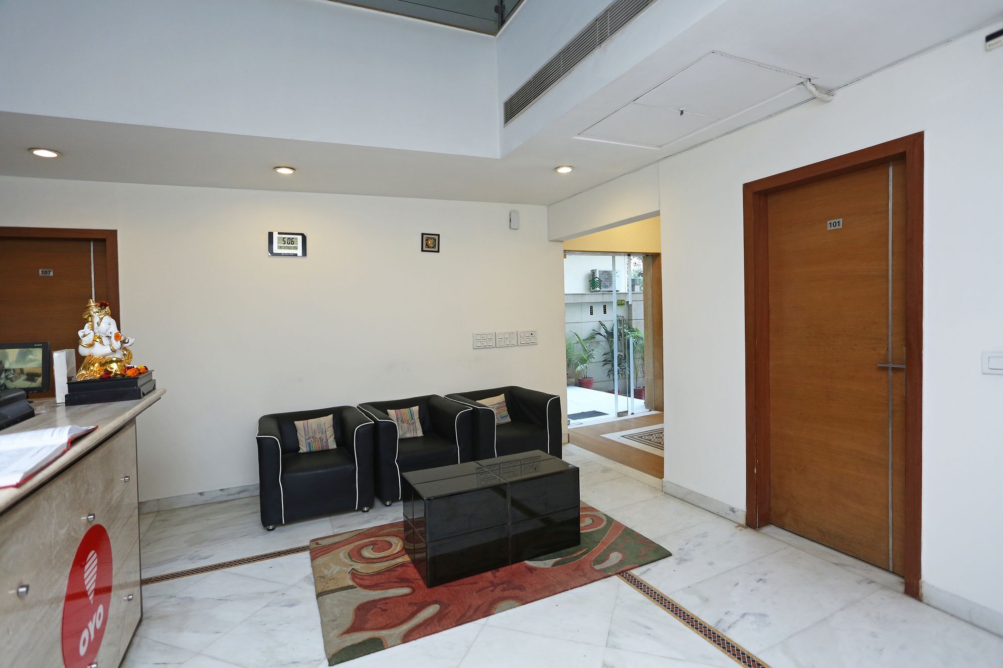 Oyo 11326 Hotel Camria Gurgaon Exterior photo